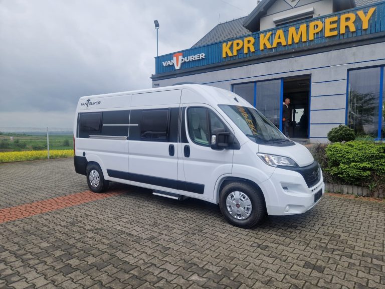 Knaus VanTourer 600L 2 Łóżka po długości Aut. Zimowa wersja